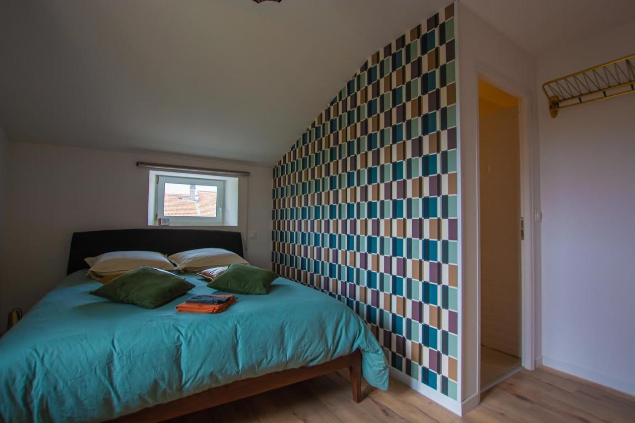 Emilie Une Nuit - 3 Chambres Au 2E Etage - Maison Avec Chats Vandieres  Exterior foto